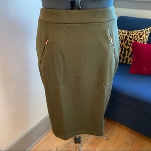 Limited edition Olive pencil skirt 2x